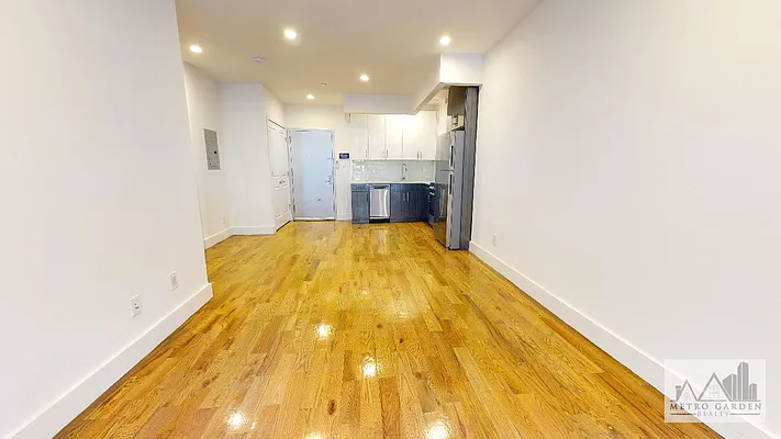 Rented by Metro Garden Realty NYC | media 39