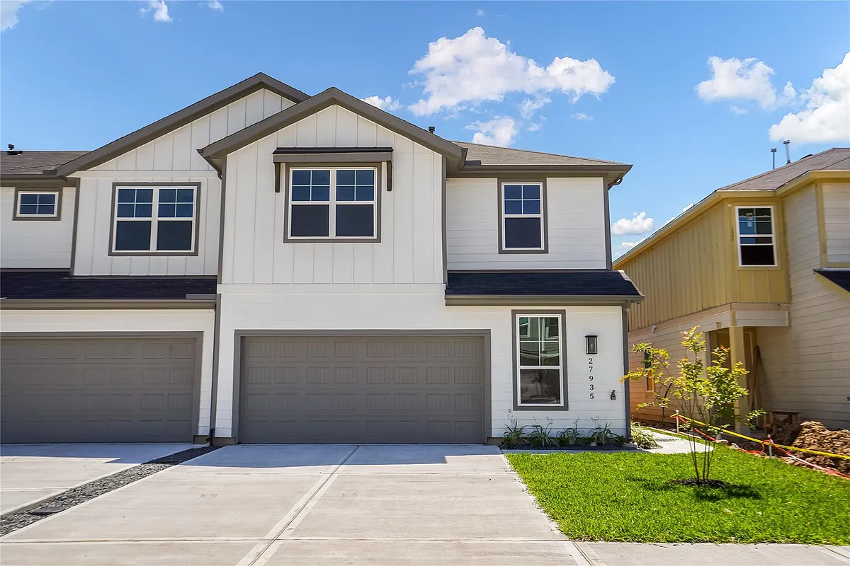Building Photo - 27935 Western Creek Ct