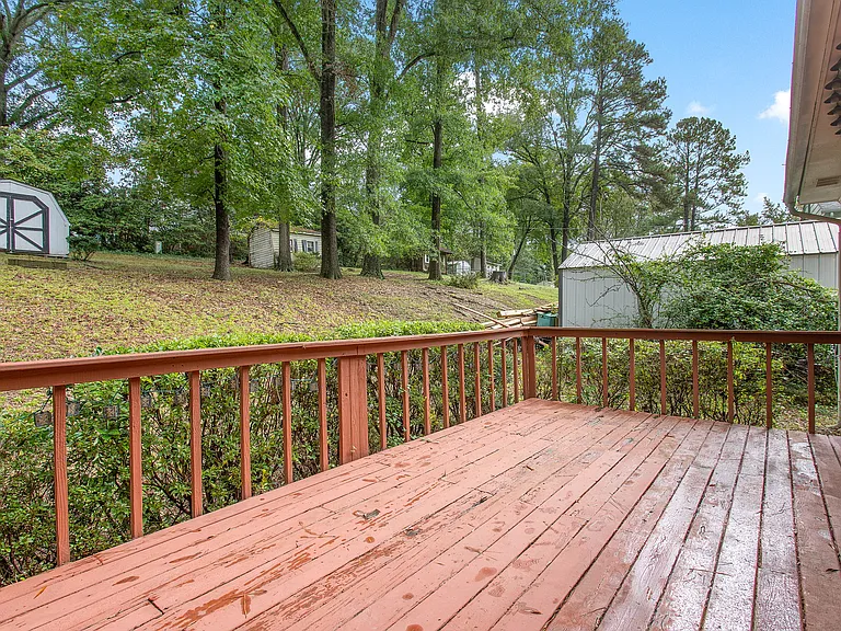 2115 Cedarhurst Dr — Photo 7