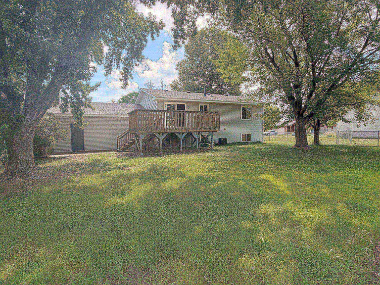 9755 Nathan Ln N — Photo 18