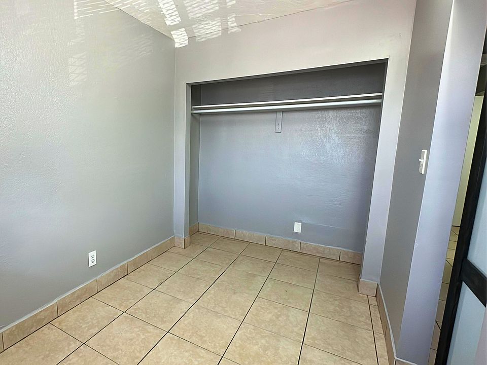 Building Photo 5
