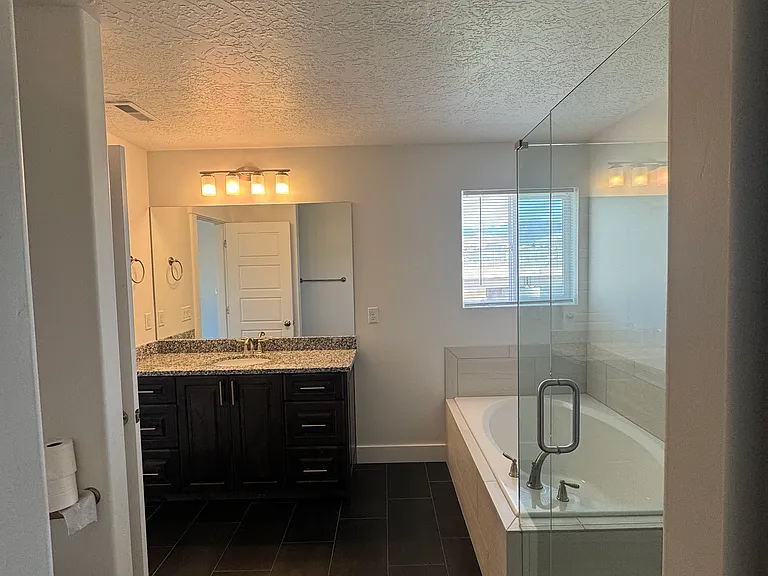 337 W Destiny Way — Photo 6