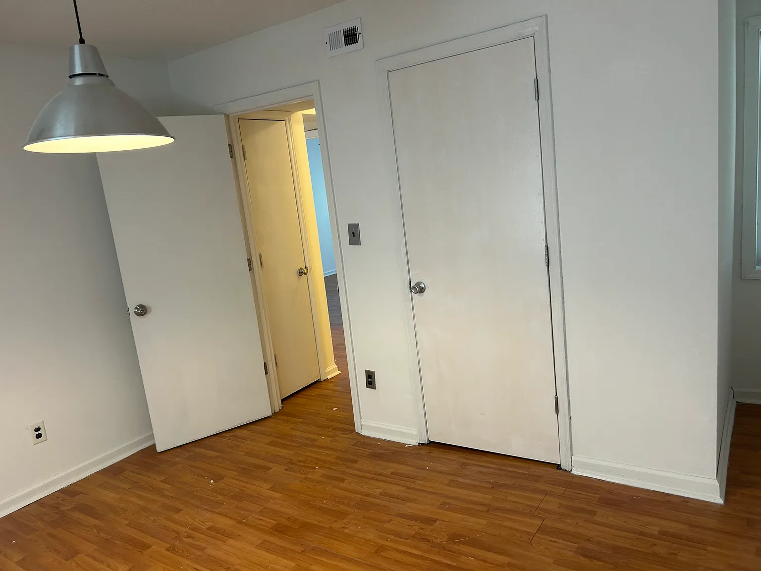 3 bed, 2.5 bath, 1246 sqft, $1,700 — Photo 4