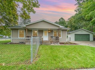 3520 Bauer Dr, Saginaw, MI 48604