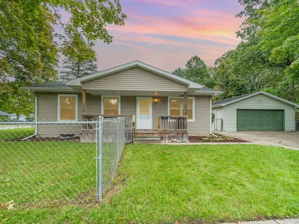 3520 Bauer Dr, Saginaw, MI 48604