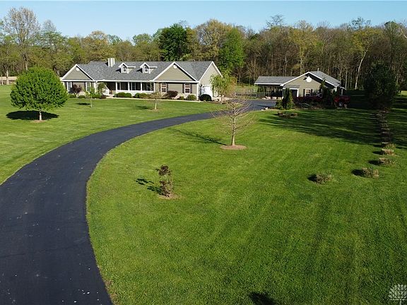 2nd image of 387 Reeder Rd