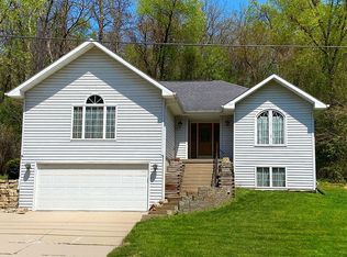 3045 Shiras Ave, Dubuque, IA 52001