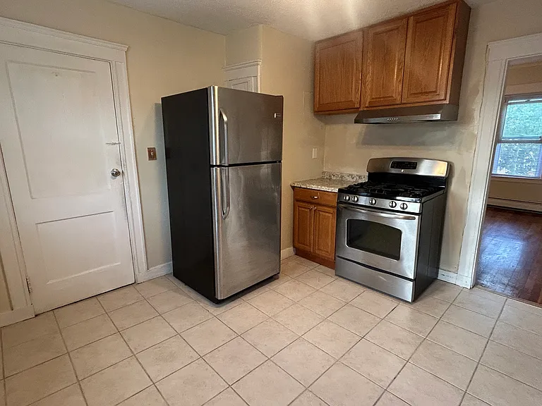 31 Harvard St #2 — Photo 2