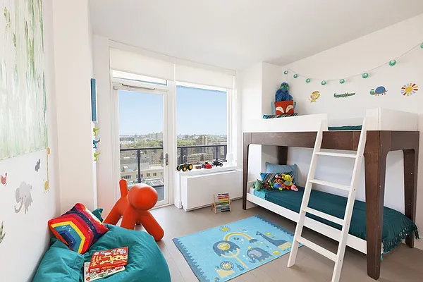 Rented by Red Apple Group | media 25