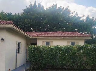 9006 NW 23rd Pl, Pompano Beach, FL 33065