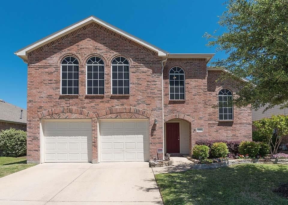 1st image of 312 Sugarberry Ln