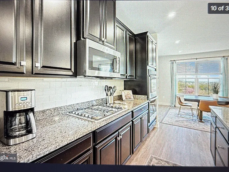 1044 Rosecroft Ln — Photo 29