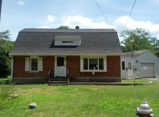 12 Vernon St, Oxford, MA 01540