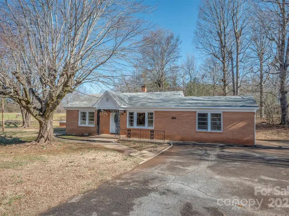 4180 Hudlow Rd, Union Mills, NC 28139