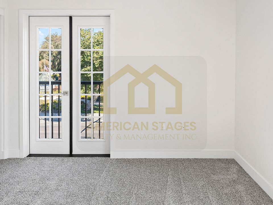 1st image of 101 N Broadway St #11279961