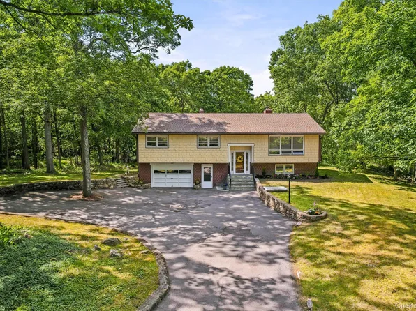 27 Jean Drive, Monroe, NY 10950