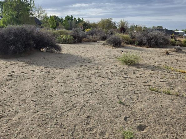 1430 Golden Park Way, Fallon, NV 89406