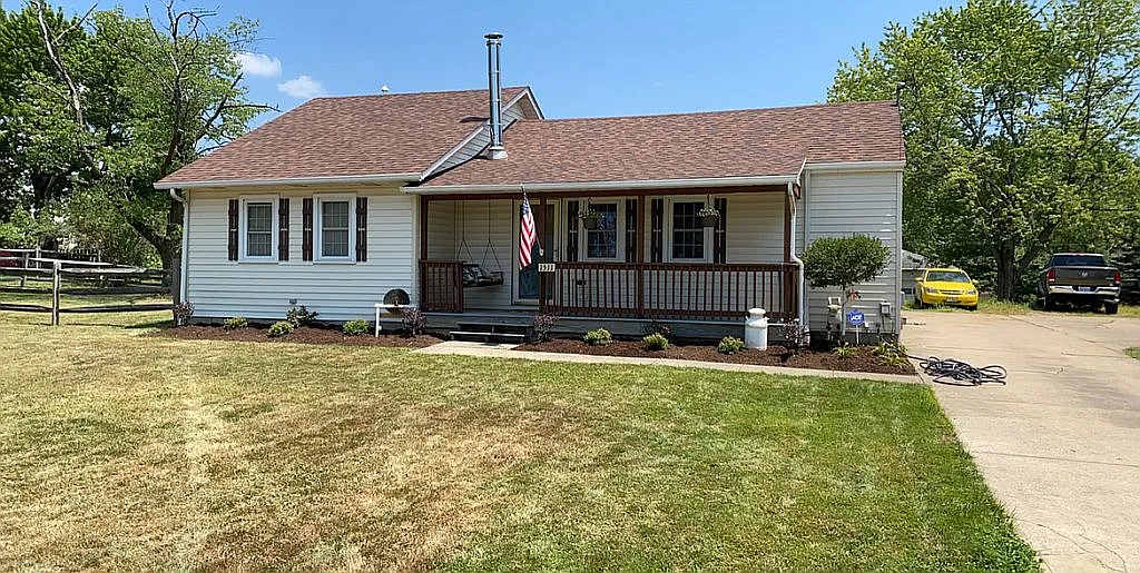 1511 Garfield Ave photo 1