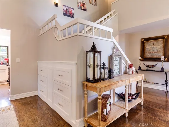 28 Pinewood, Irvine, CA 92604