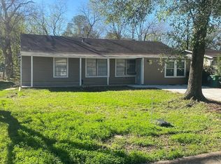 5222 Lyndhurst Dr, Houston, TX 77033