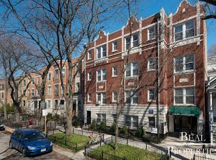 2827 N Burling St #403, Chicago, IL 60657