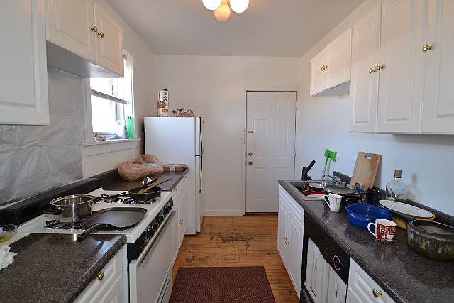 1st image of 3839 N Greenview Ave #W5
