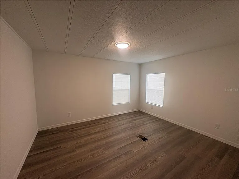 3923 Ward Rd — Photo 18