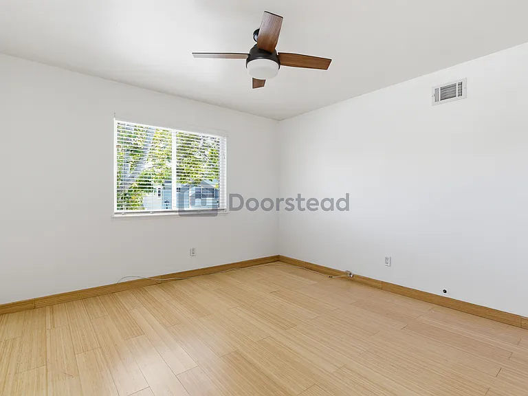 145 Shoreline Dr — Photo 21