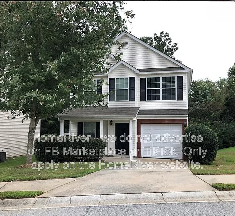 3 bed, 3.0 bath, 2222 sqft, $2,000 — Photo 1
