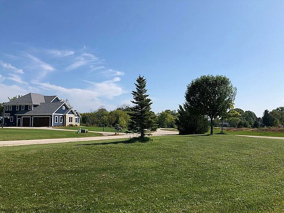 4th image of 545 Meadow Breeze Ln