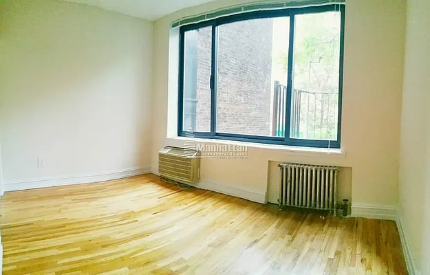 Rented by Manhattan Connection | media 38