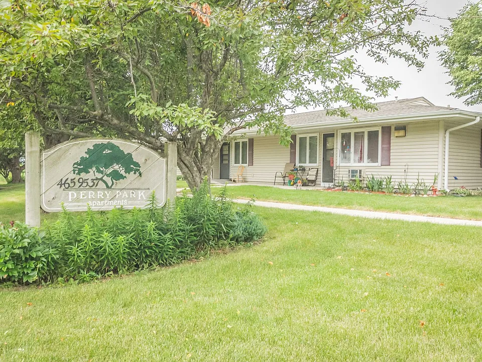 Perry Park Apartments