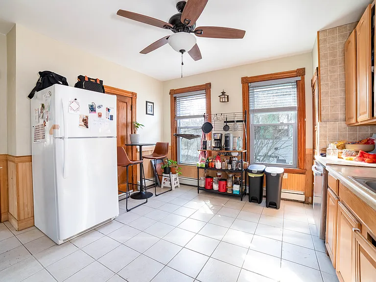74 Green Hill Pkwy #1 — Photo 4