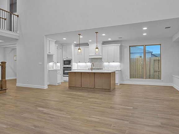 2nd image of 26723 Beacon Lodge Ln