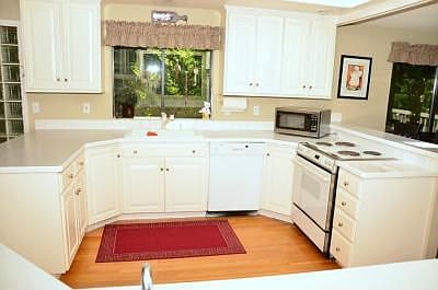 5th image of 3631 NE 169th St