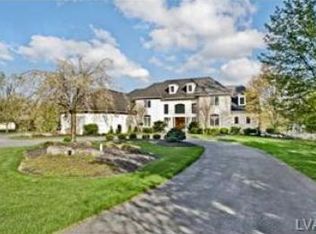 1887 Nottingham Rd, Allentown, PA 18103