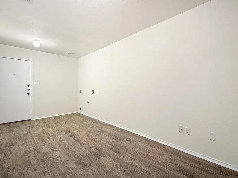 11112 Chatam Berry Ln — Photo 14