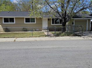 700 Cottonwood Dr, Carson City, NV