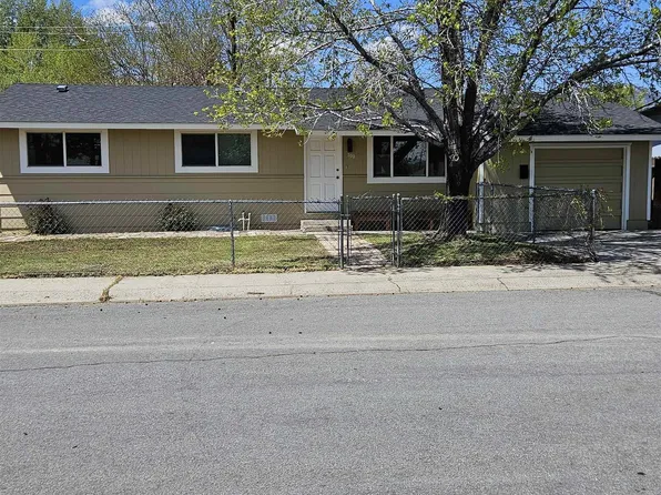 700 Cottonwood Dr, Carson City, NV 89701