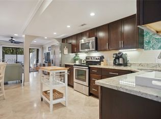 11 Tanglewood Dr APT 5, Hilton Head Island, SC 29928