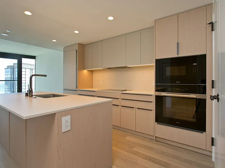 333 Ward Ave #3706 — Photo 7