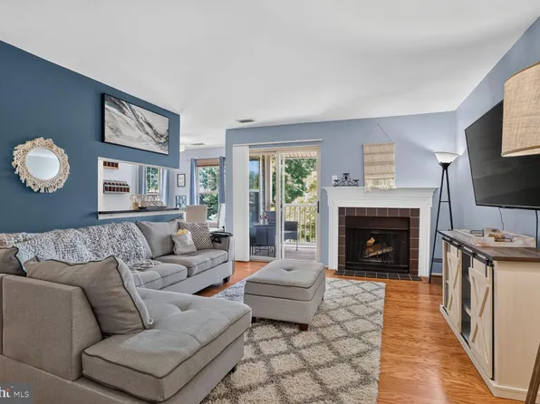 1783 Jonathan Way Unit J, Reston, VA 20190