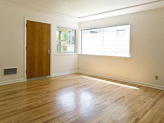 LIviingroom Entry. Huge Window
