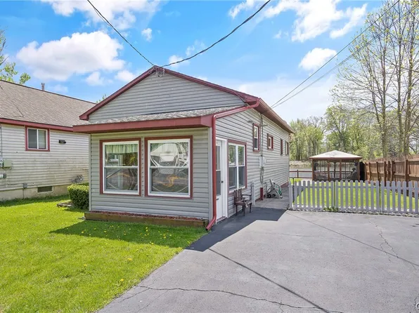 3362-3363 N Hayes Rd, Baldwinsville, NY 13027