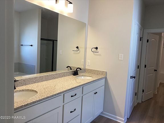 4th image of 300 Peppercorn Way