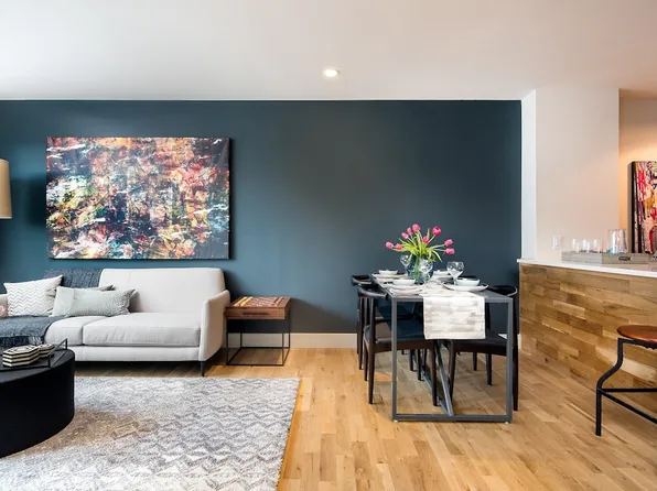 180 Franklin Avenue image 3 of 14