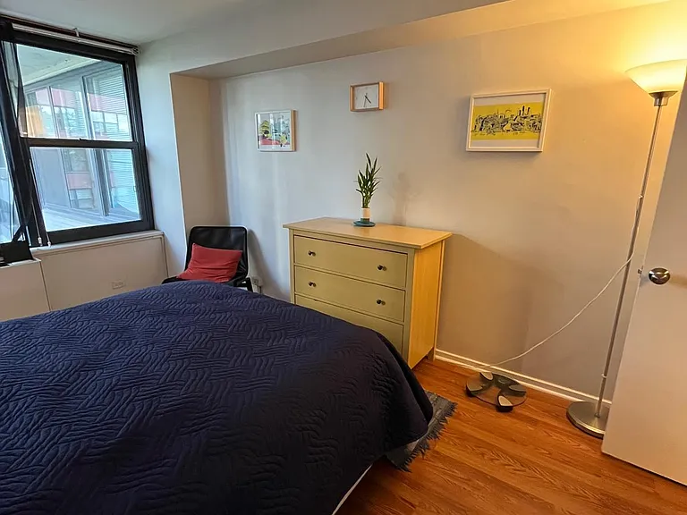 3430 N Lakeshore Dr #5K — Photo 5