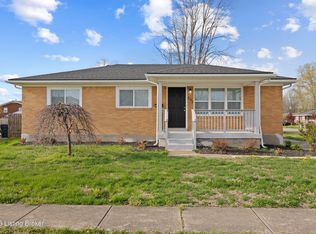 4100 Caven Ct, Louisville, KY 40229