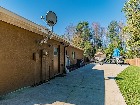 5th image of 11655 Murcott Way
