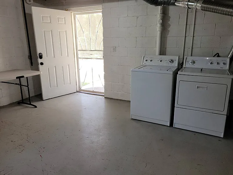 4331 Aldergate Dr — Photo 13